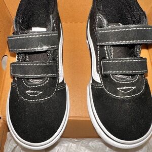 New Vans Ward Mid V